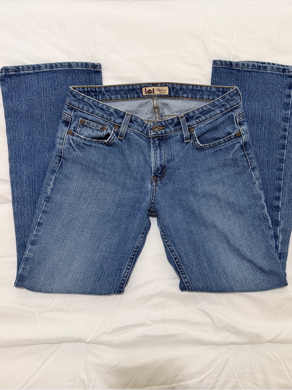 Vintage Y2K l.e.i. Chelsea Lowrise Medium Wash Jeans Size 7